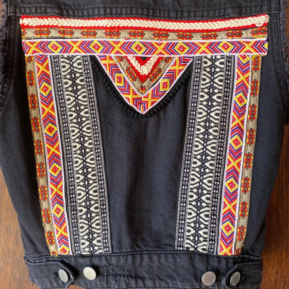 H&M Coachella Official Collection Embroidered Black Denim Vest - Picture 3 of 9